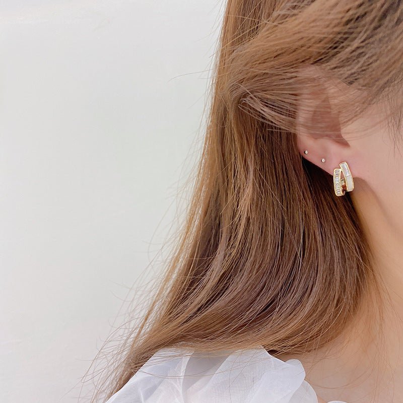 9 to 5 Earrings - Alexa - Hypoallergenic - Abbott Atelier