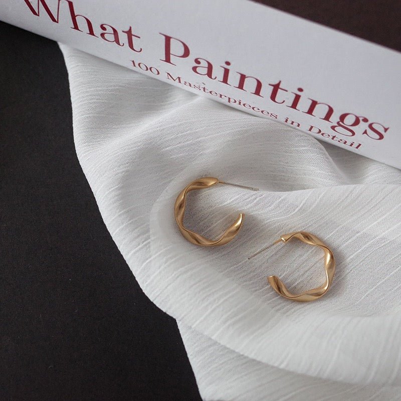 9 to 5 Hoop Earrings - Ceres - Hypoallergenic - Abbott Atelier