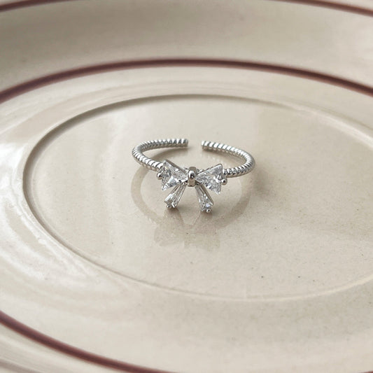 Bow Ring (Solid Silver) - Jenna - Hypoallergenic - Abbott Atelier