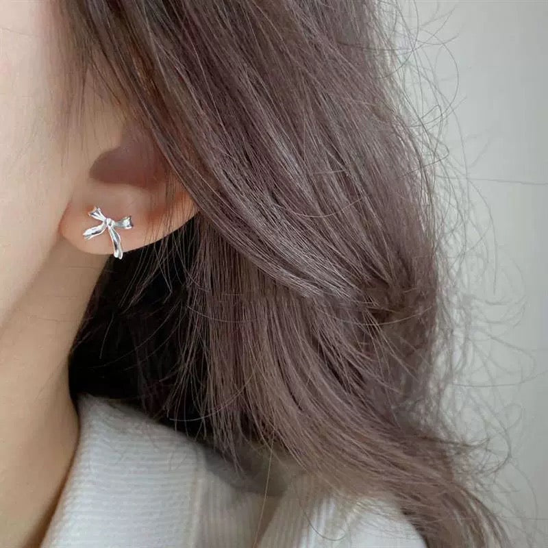 Bow Stud Earrings (Solid Silver) - Loretta - Hypoallergenic - Abbott Atelier