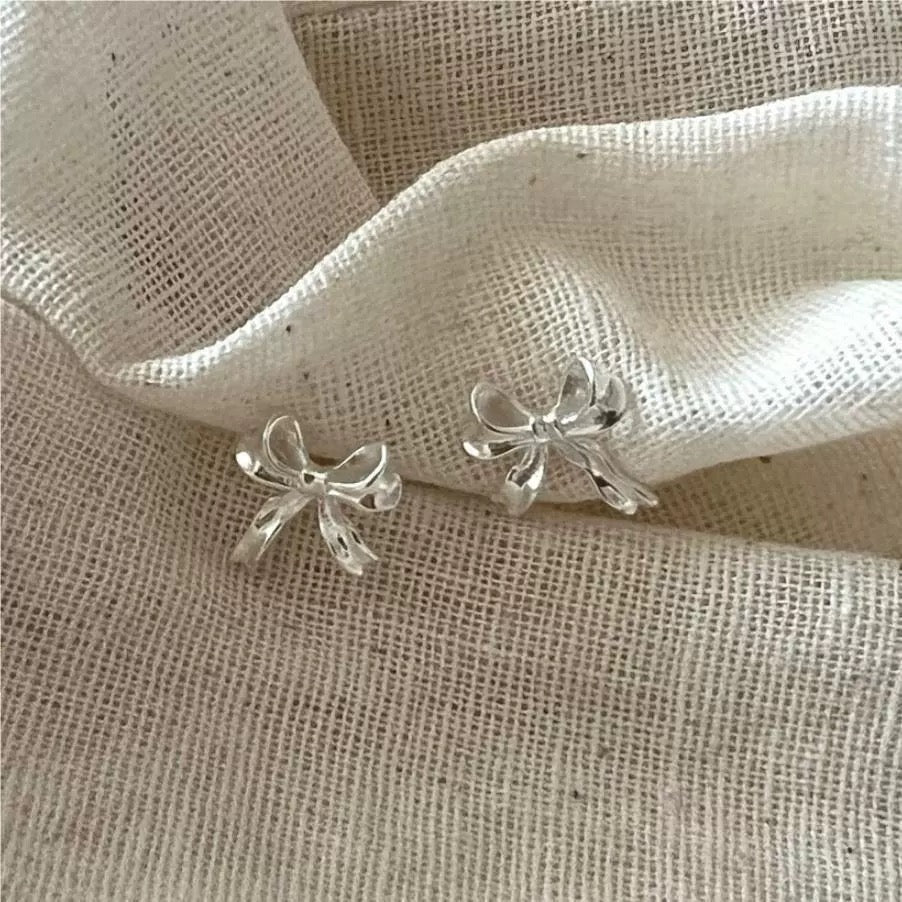 Bow Stud Earrings (Solid Silver) - Loretta - Hypoallergenic - Abbott Atelier