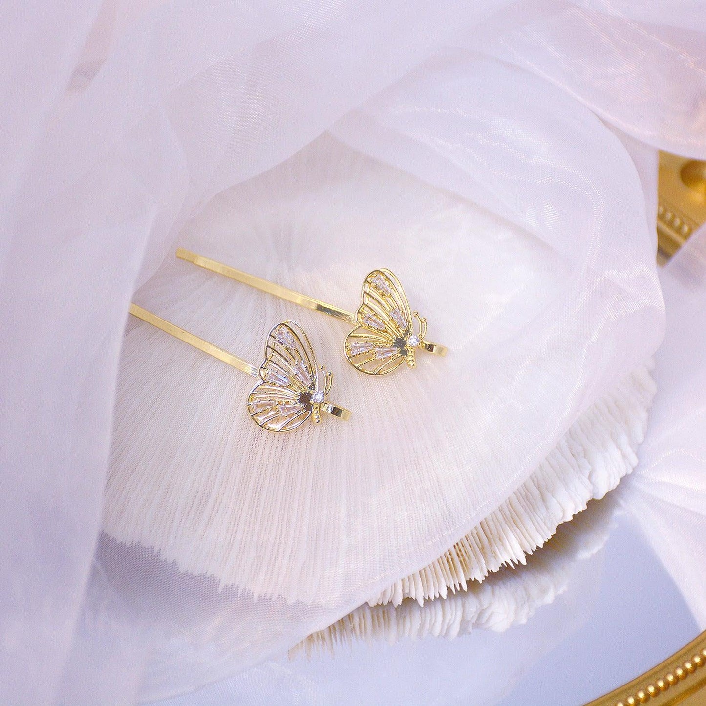 Butterfly Hair Pin - Gold - Plated - Abbott Atelier