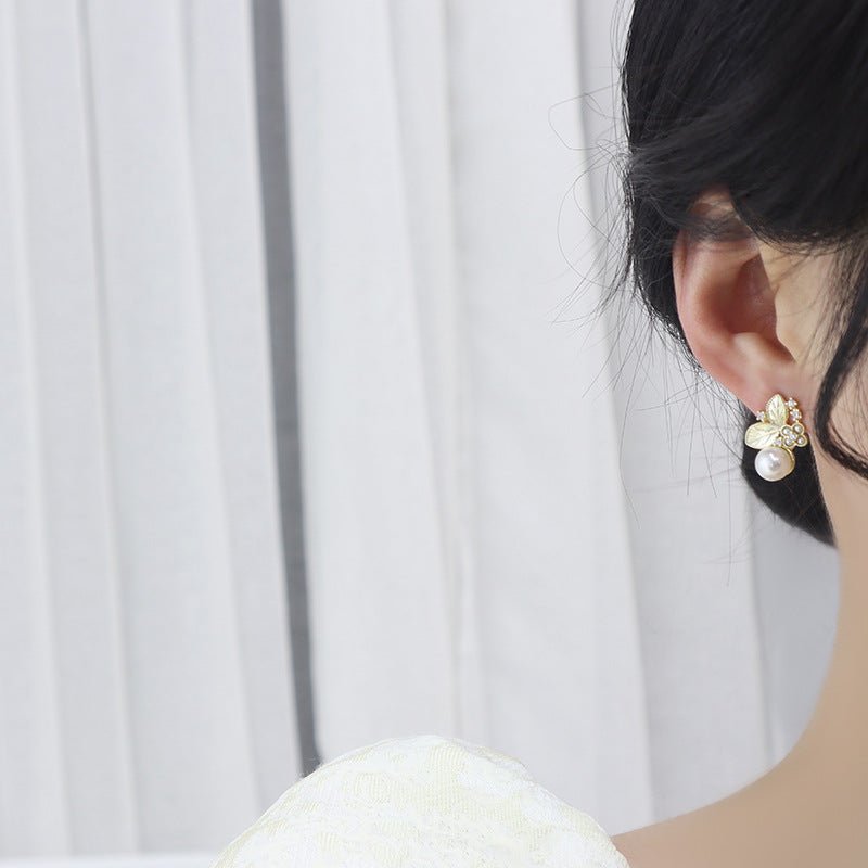 Floral Pearl Earrings - Hypoallergenic - Abbott Atelier