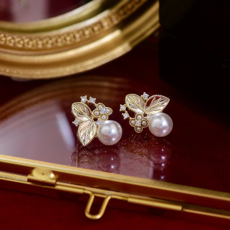 Floral Pearl Earrings - Hypoallergenic - Abbott Atelier