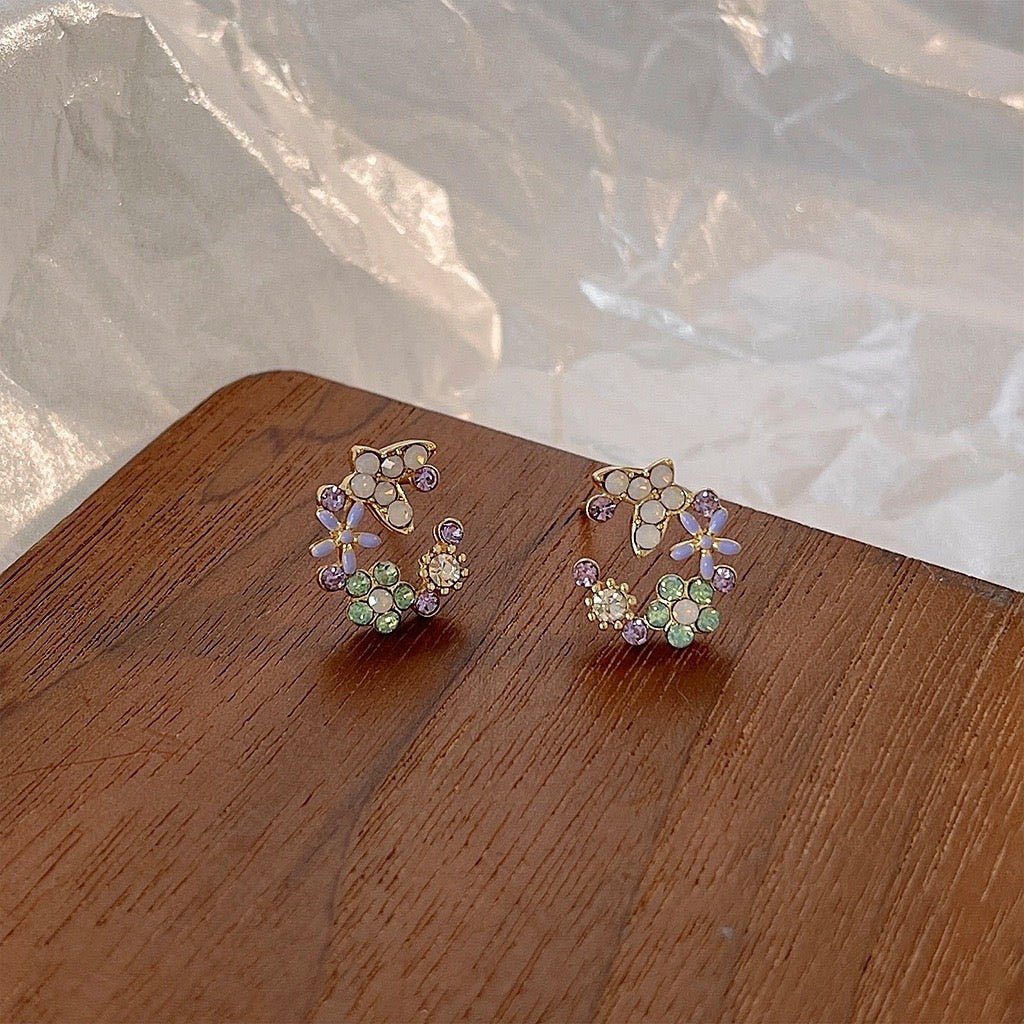 Flower Butterfly Stud Earrings - Lucy - Hypoallergenic - Abbott Atelier