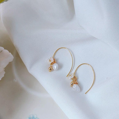 Flower & Pearl Earrings - Lisa - Gold - Plated - Abbott Atelier