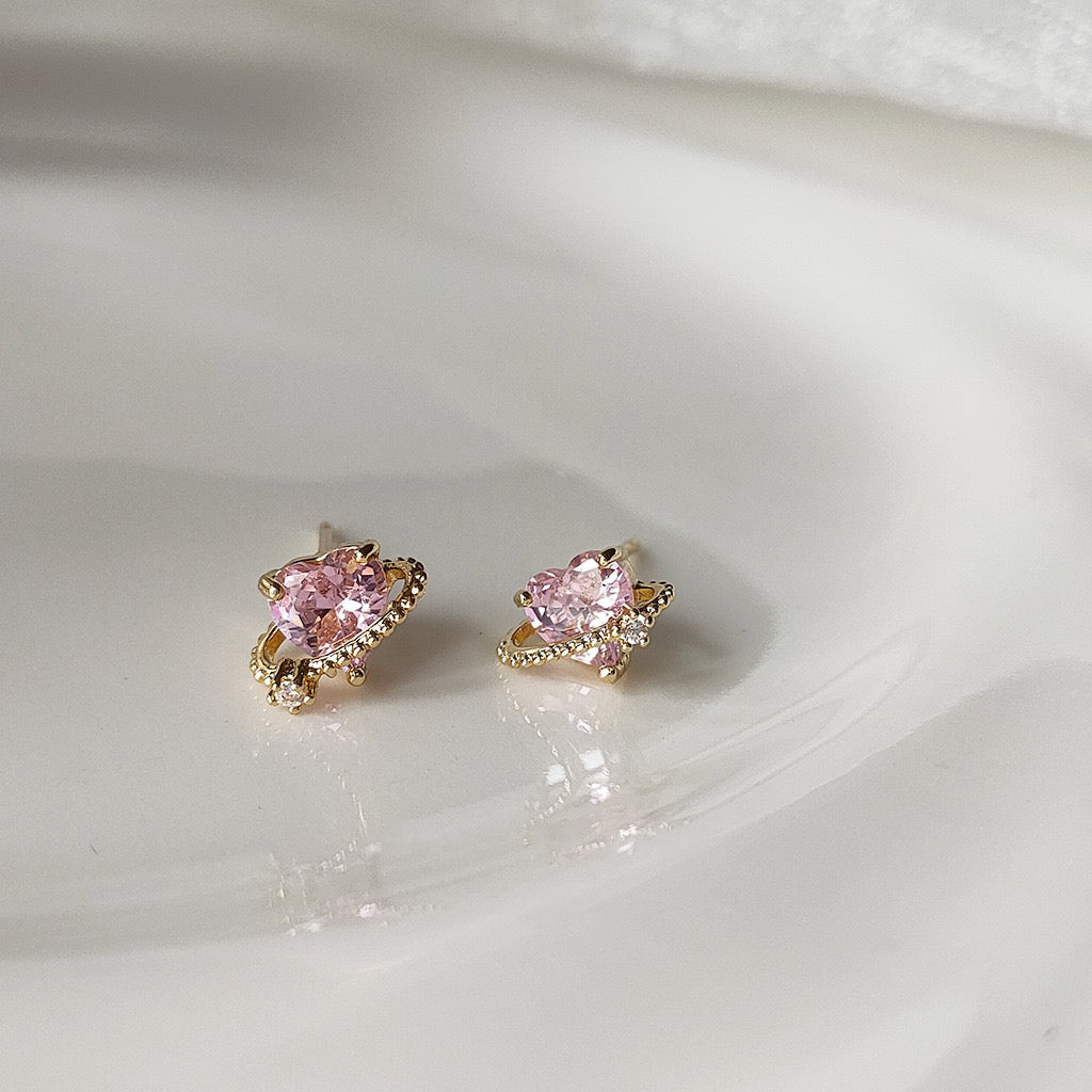 Heart Stud Earrings - Marlene - Hypoallergenic - Abbott Atelier