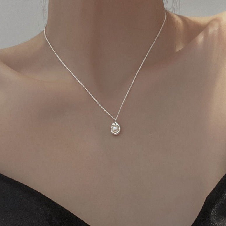 Pearl Necklace - Janet (Solid Silver) - Hypoallergenic - Abbott Atelier