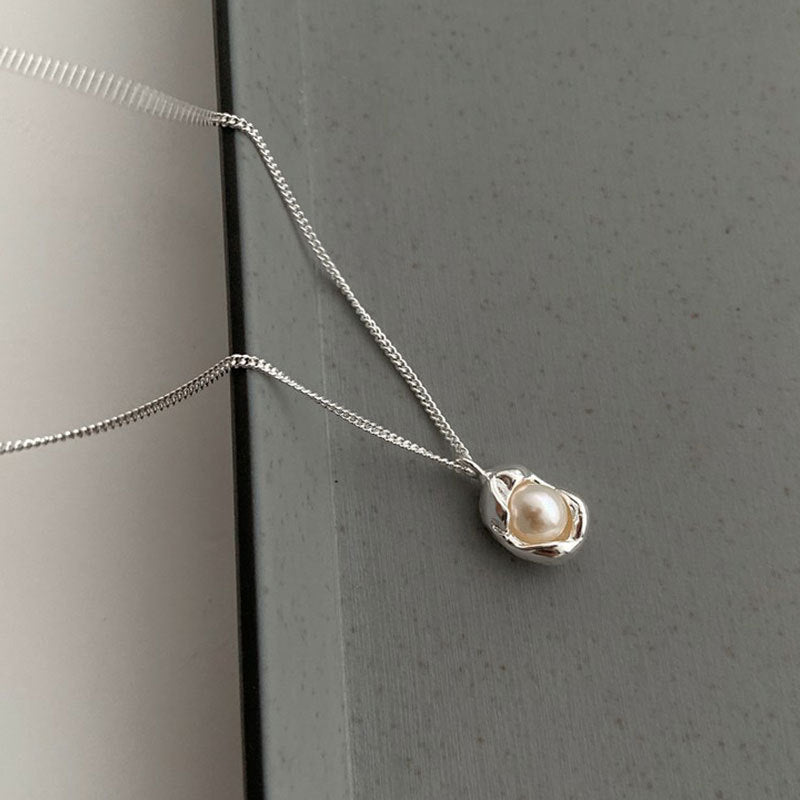 Pearl Necklace - Janet (Solid Silver) - Hypoallergenic - Abbott Atelier