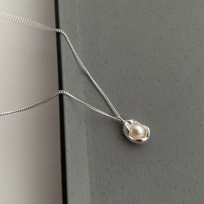 Pearl Necklace - Janet (Solid Silver) - Hypoallergenic - Abbott Atelier