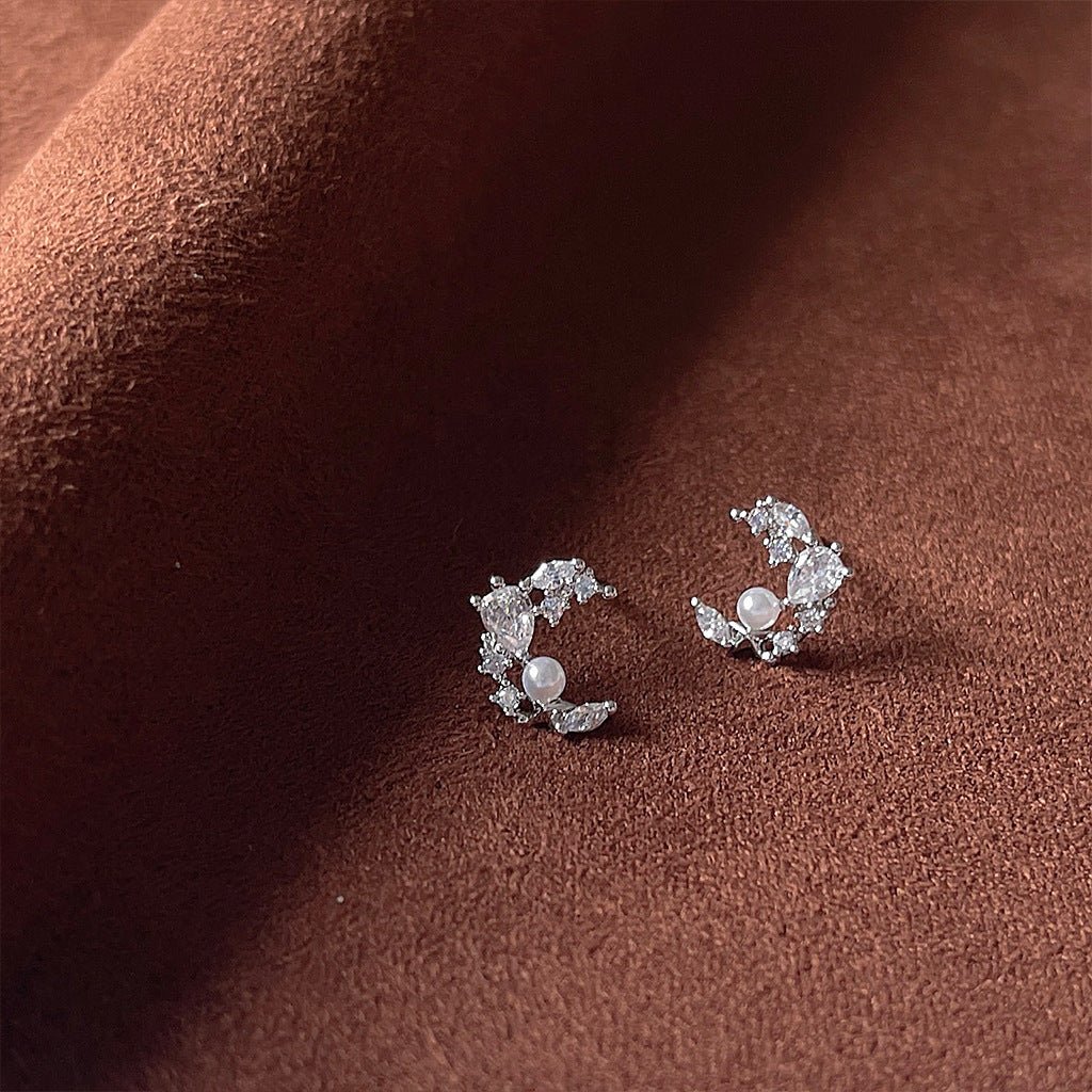 Pearly Moon Stud Earrings - Hypoallergenic - Abbott Atelier