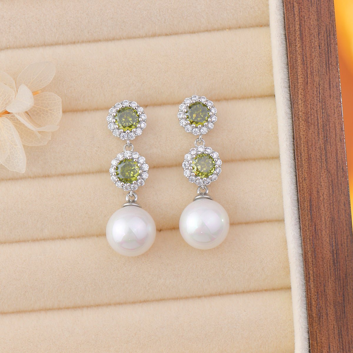 Peridot Pearl Earrings - Hypoallergenic - Abbott Atelier