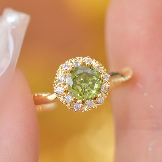 Twist Peridot Ring In Gold - Gold - Plated - Abbott Atelier