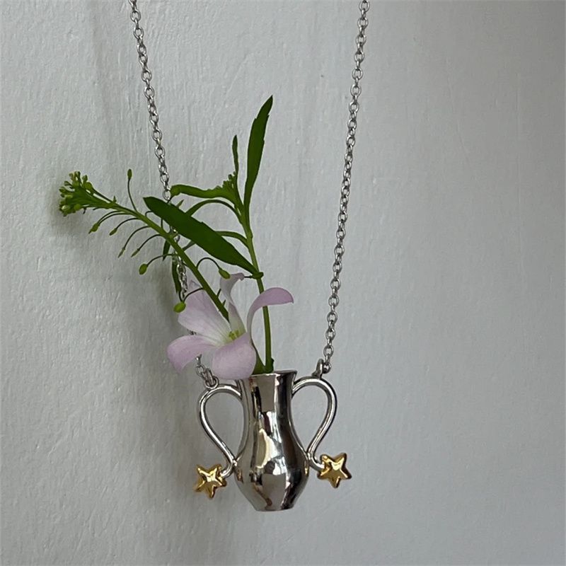 Vase of Stars Necklace - Gold Plated - Abbott Atelier